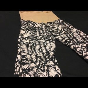 Motherhood Maternity Leggings